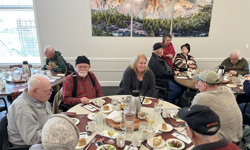 Senior dining returns to bend